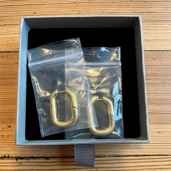 Miramira New York Lexington oval hoops. NWOT. - Picture 11 of 12